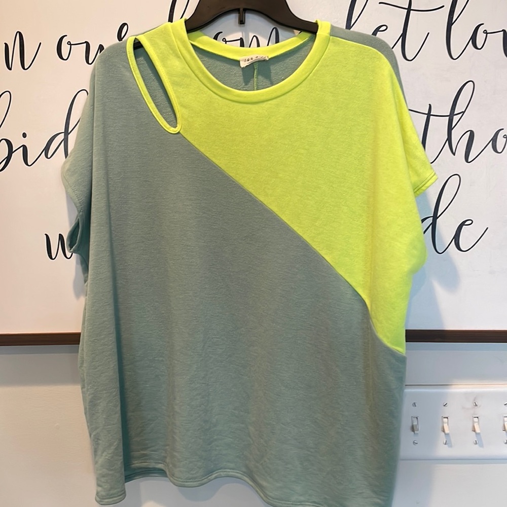 143 Story by Line Up cut out top